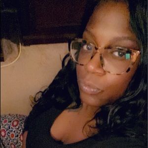 Meet your Posher, Latoya